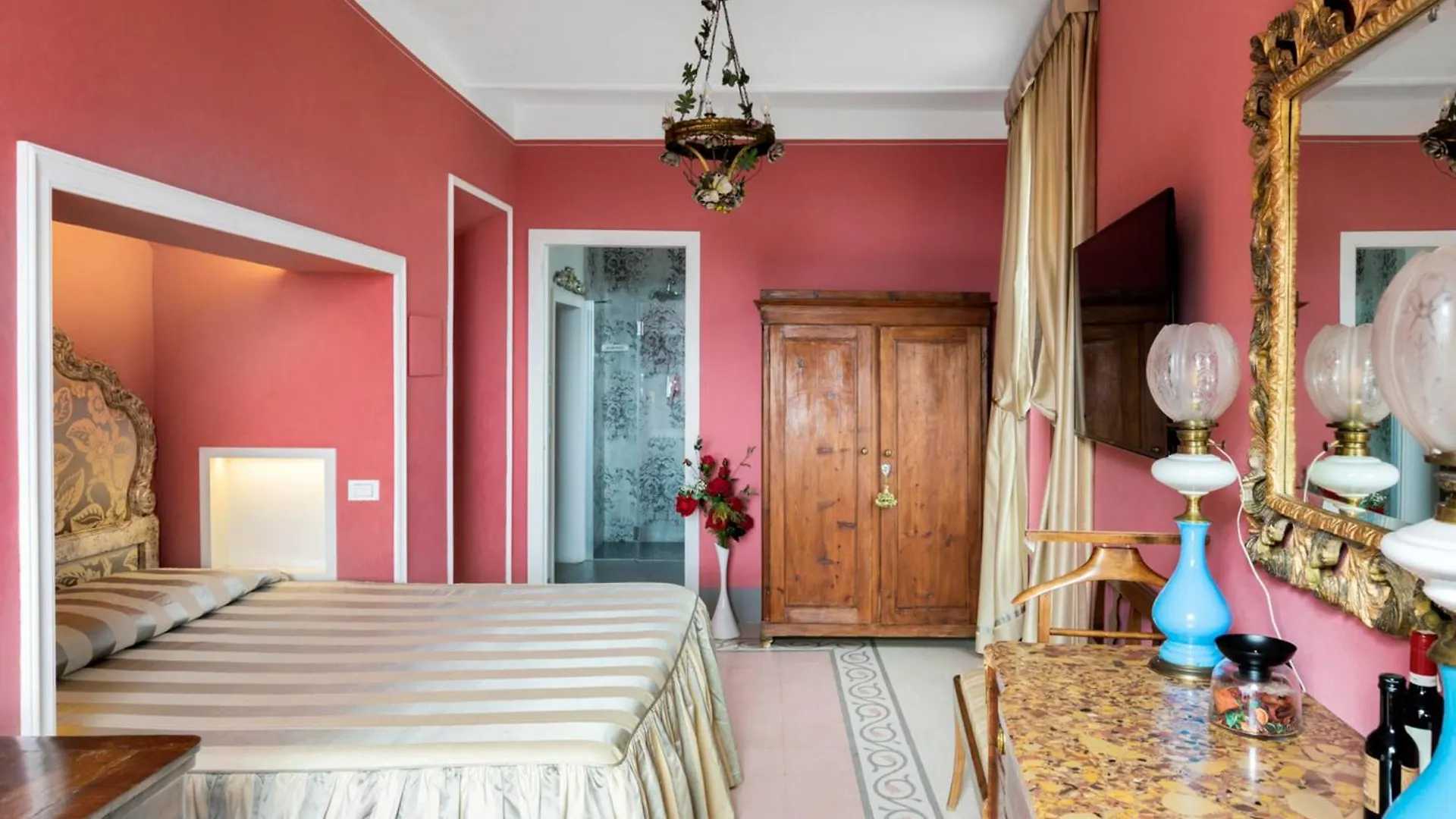 Residenza D\'Epoca Palazzo Borghesi contacts