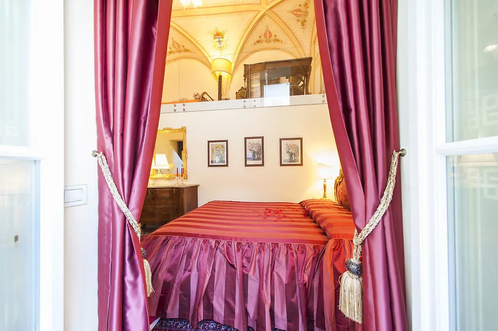 Residenza D'Epoca Palazzo Borghesi Bed & Breakfast Siena