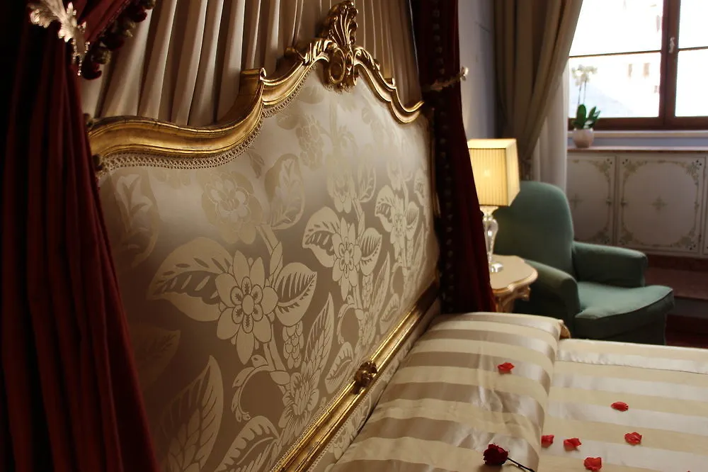 Residenza D'Epoca Palazzo Borghesi Bed & Breakfast Siena
